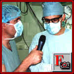 Prof. R. Bergamaschi vysvtluje postup operace
